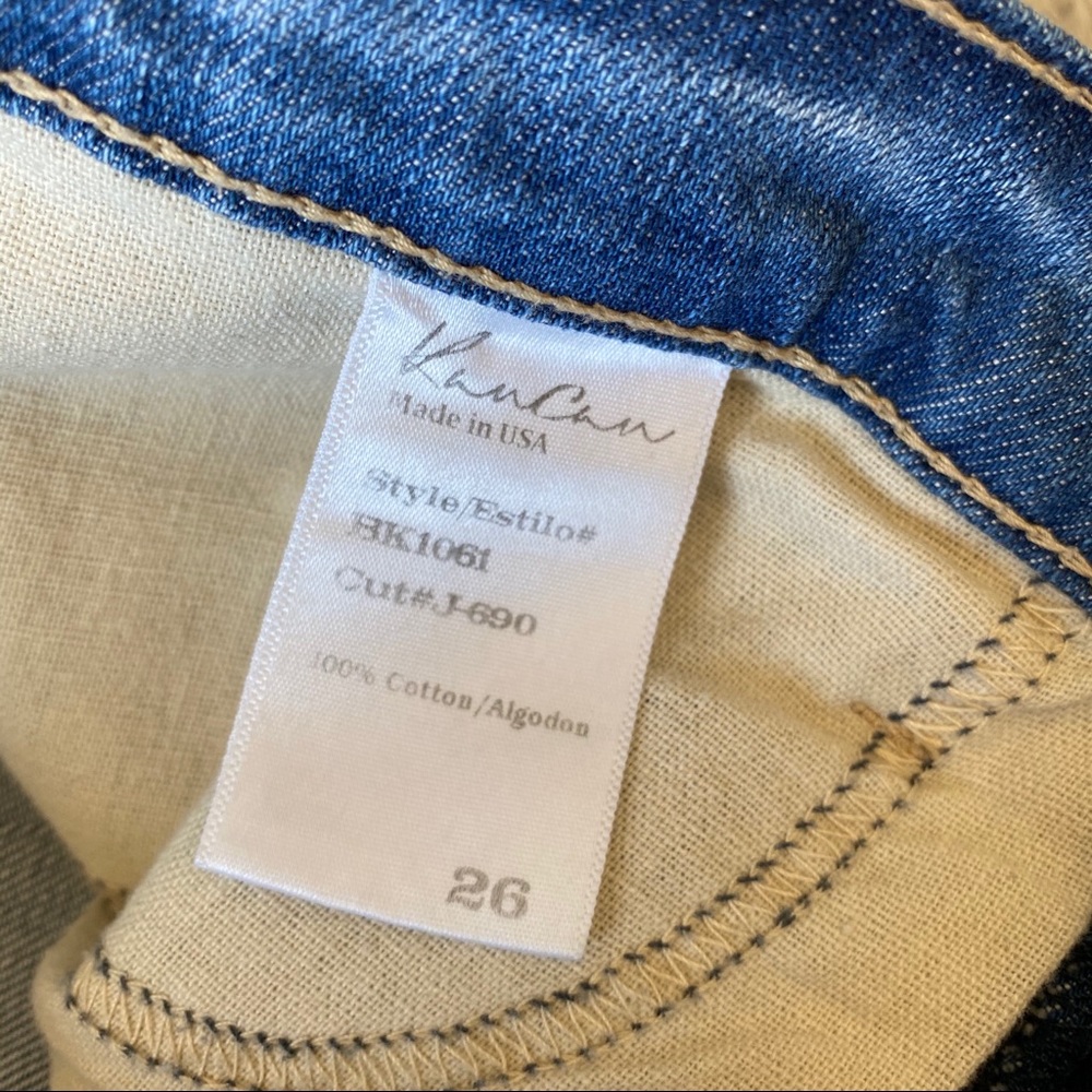 *SOLD* KanCan Estilo Distressed Jean Shorts - Picture 8 of 10